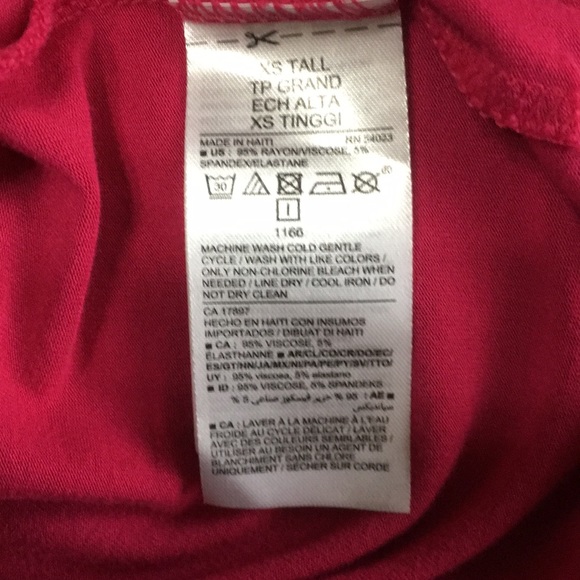 Old Navy Luxe V neck T shirt XS Tall - Picture 4 of 4